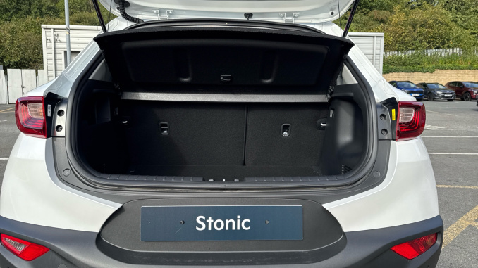 Kia Stonic 1.0T GDi 48V 3 5dr Petrol Estate - Image 4
